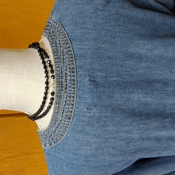 CUTE Old Navy Sz Xl Denim Pullover Top... - Picture 6 of 8